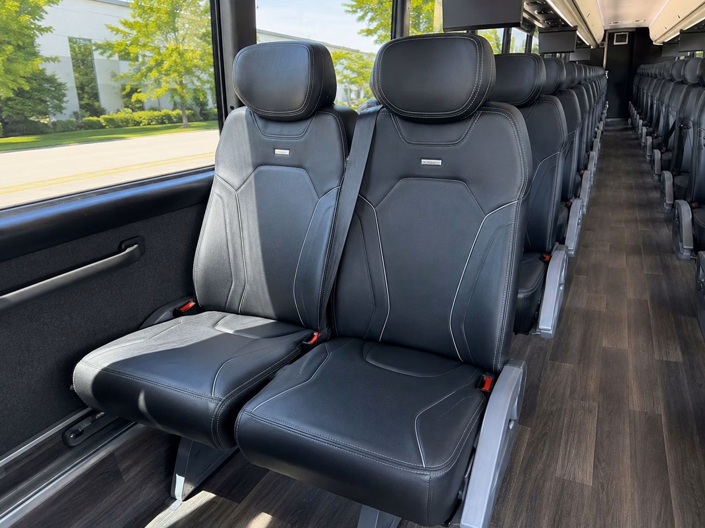 bridal party transportation to mesa s most beautiful wedding venues