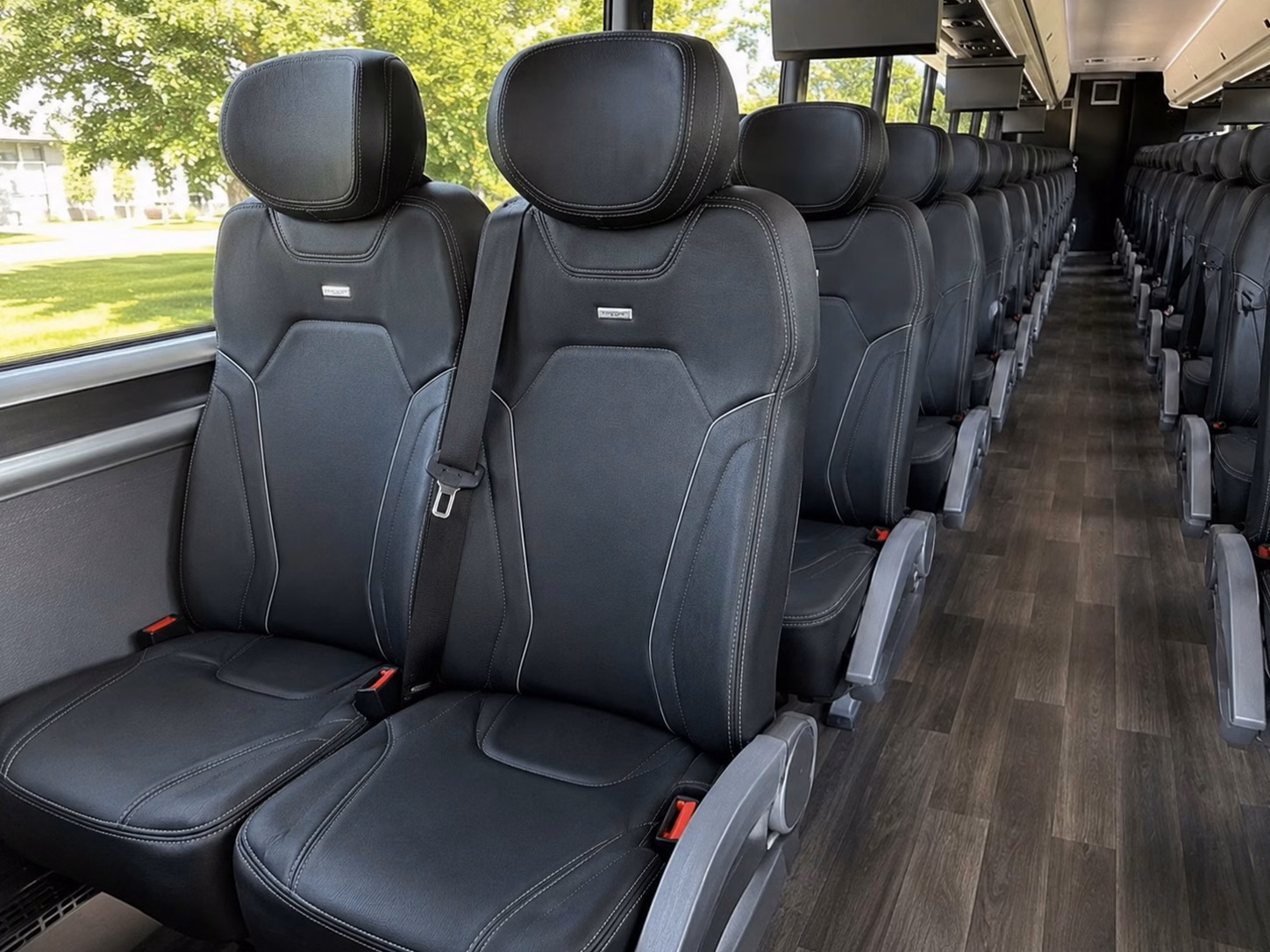 mesa wedding guest shuttles between hotels and venues